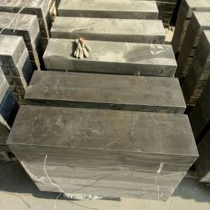 Blå kalksten kerbstone