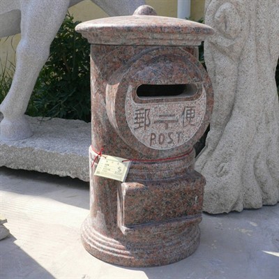 Udendørs bolig natursten postkasse statue